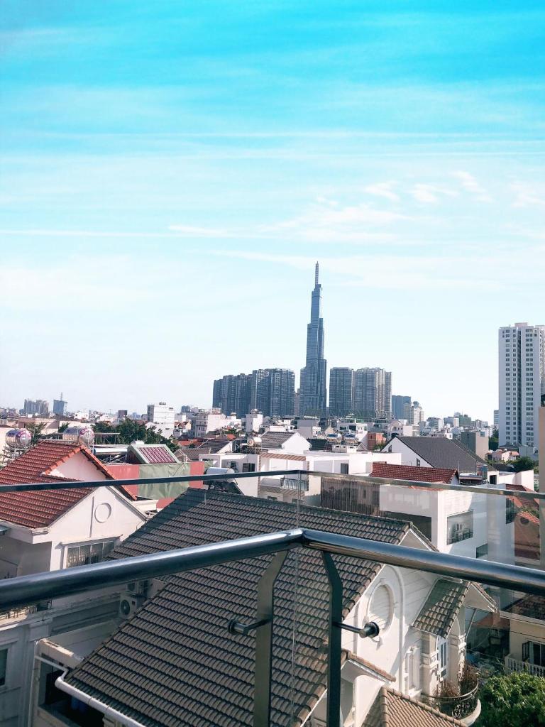 Сьюит (Deluxe King Suite with Landmark 81 view), Aurora Western Village