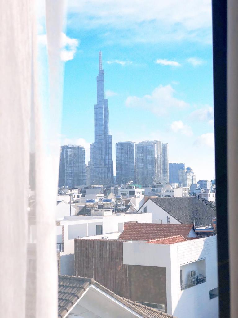 Семейный (Family Suite with Balcony with Landmark 81 view), Aurora Western Village
