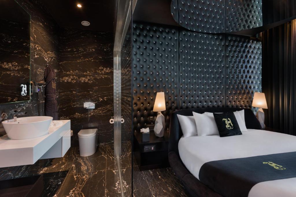 Hugo's Boutique Hotel - Adults Only photo 4
