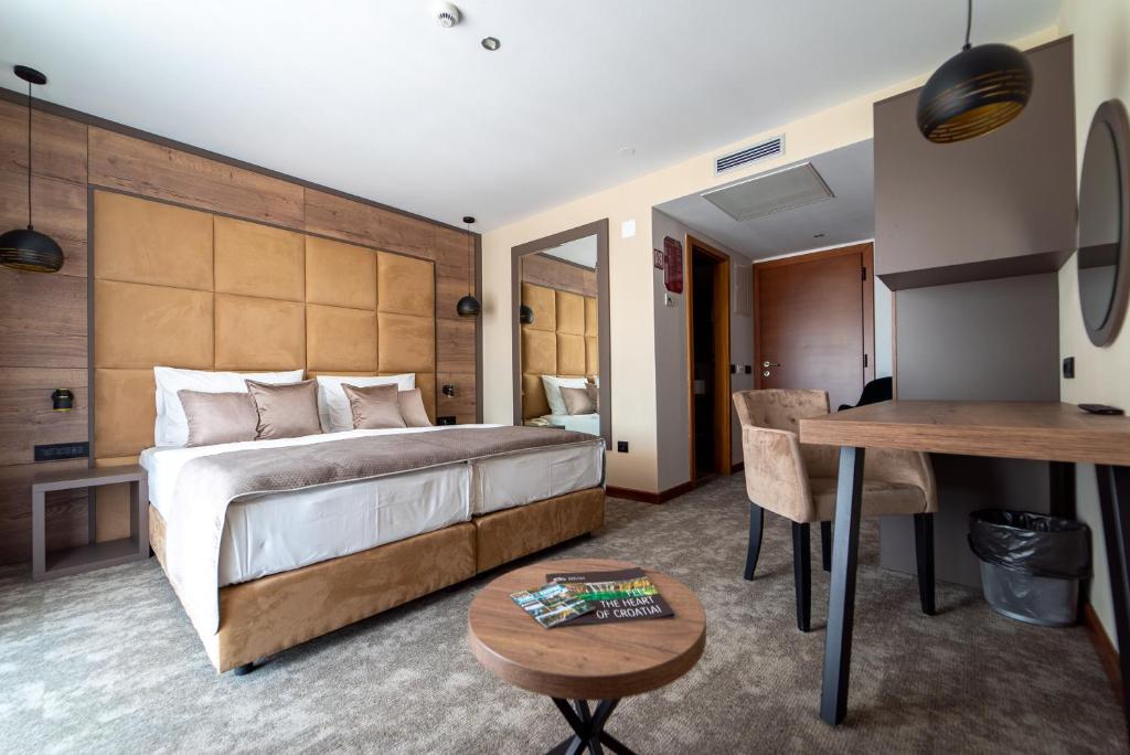 Hotel Mirjana & Rastoke photo 2