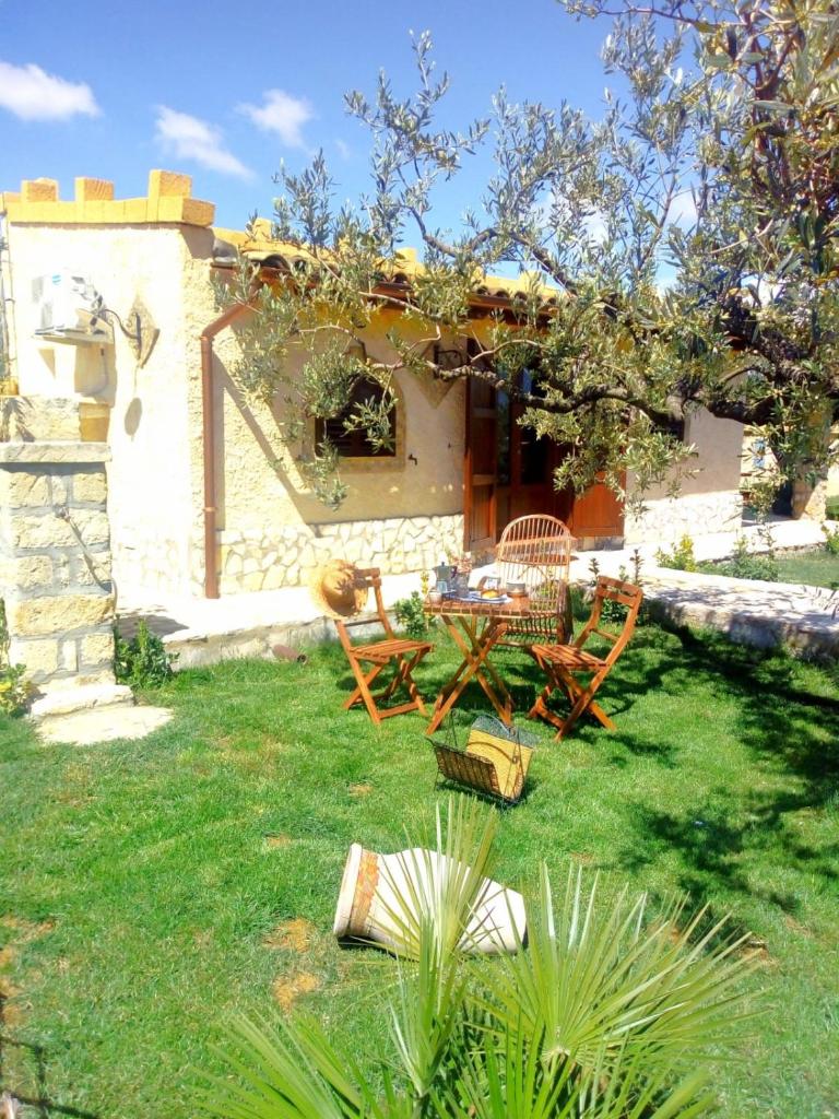 Casa Vacanze 'Al Giardino degli Ulivi' photo 3