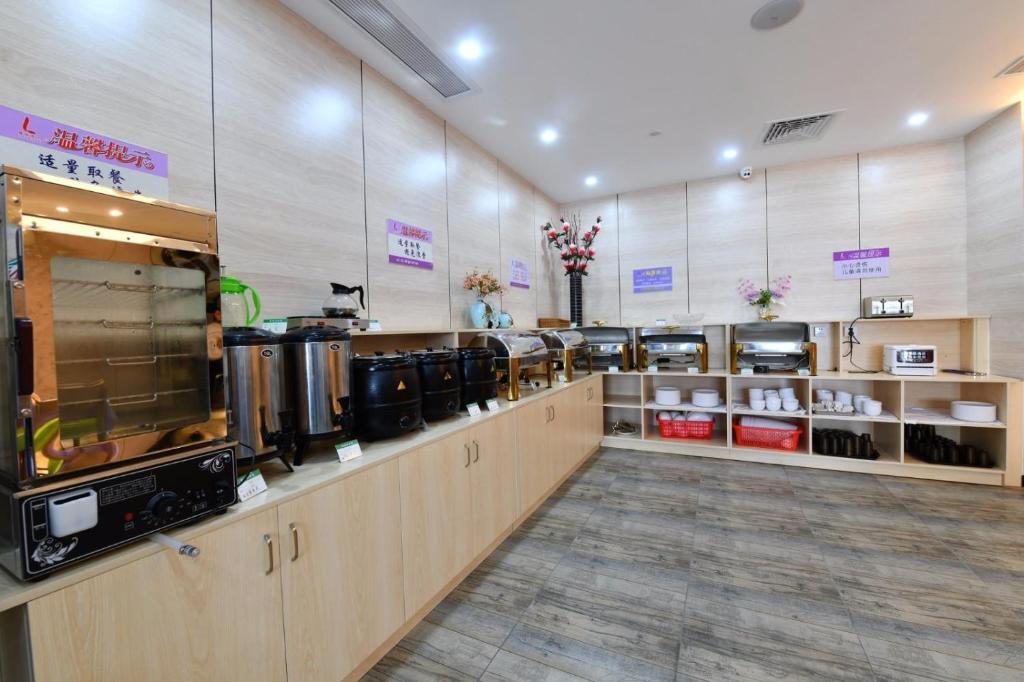 Lavande Hotel Huizhou High-speed Railway South Station Wanlian Square photo 4