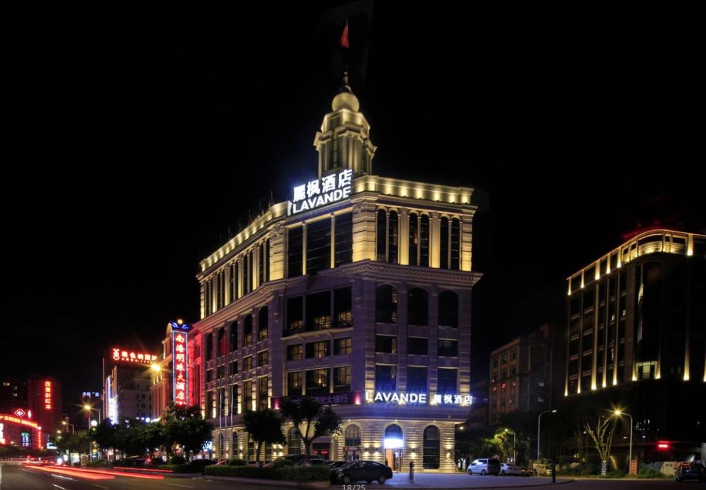 Lavande Hotel Huizhou Nan Station Wanda Square photo 4