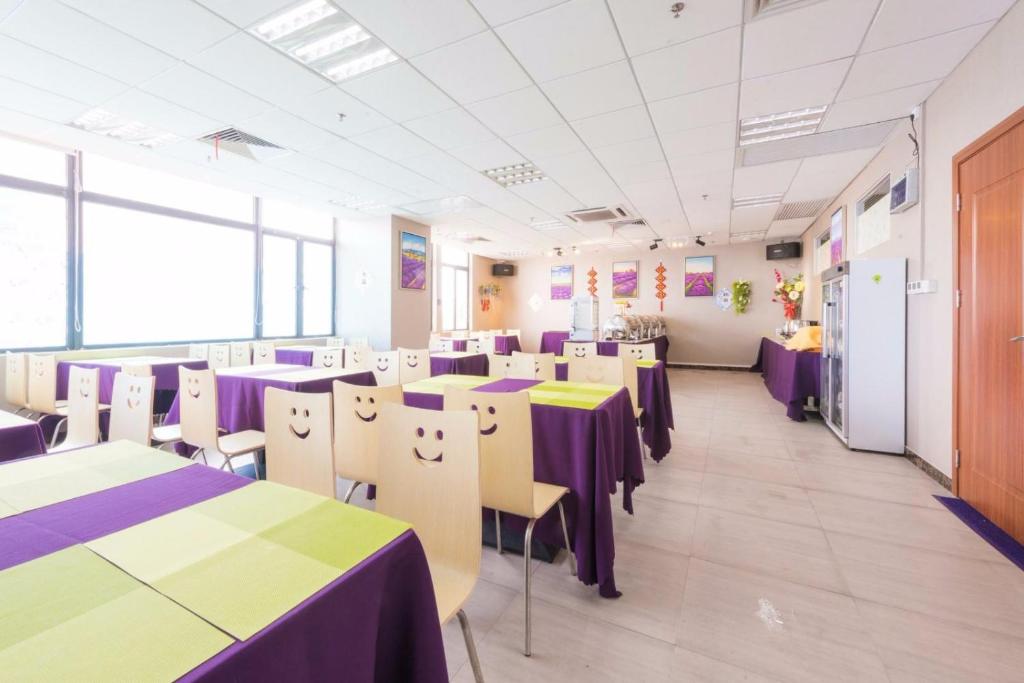 Lavande Hotel HeYuan Wanlong City photo 1