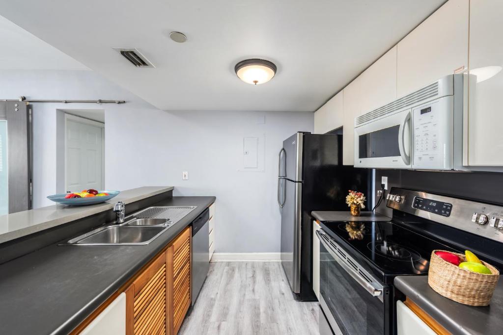 Апартаменты (Апартаменты Делюкс), South Beach Suites in Ocean Drive