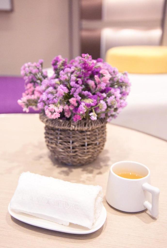 Lavande Hotel Changji Changning Road photo 1