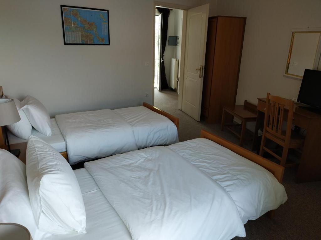 Eviali Apartments photo 3