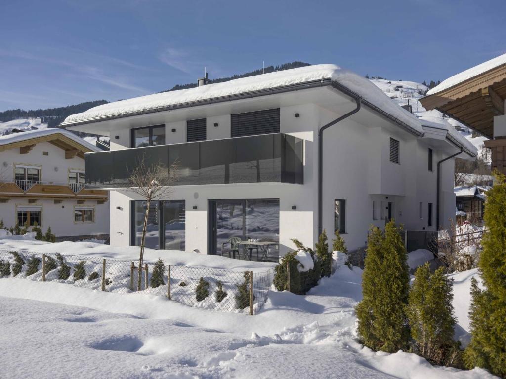 Classy Apartment in Brixen im Thale with Terrace photo 2