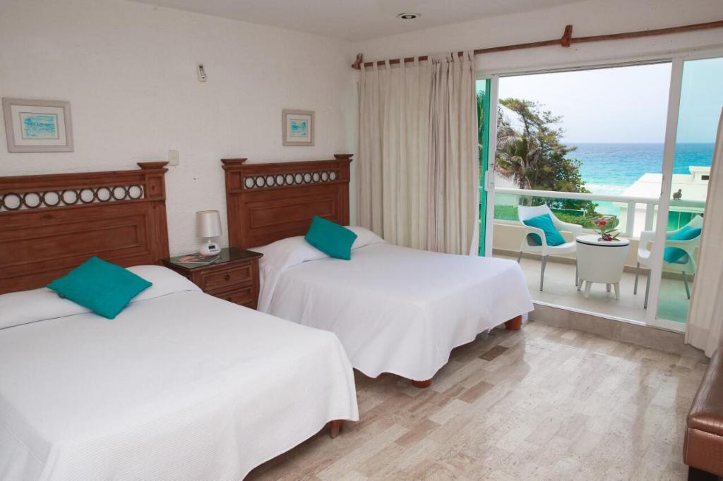 Cancun Beach Aparthotel Brisas photo 4