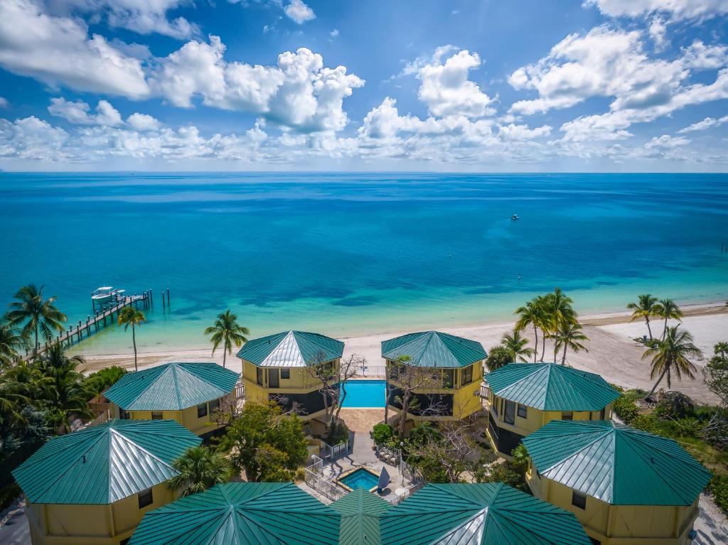 Coco Plum Beach & Tennis Club & Marina photo 4