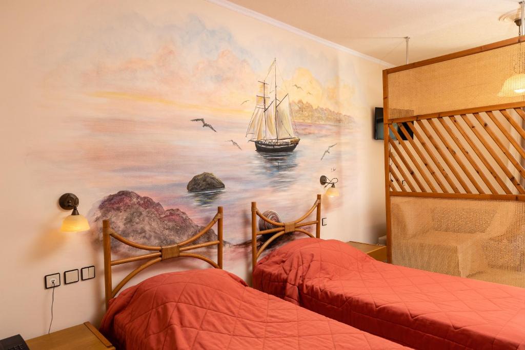 Golden Sand Hotel photo 3