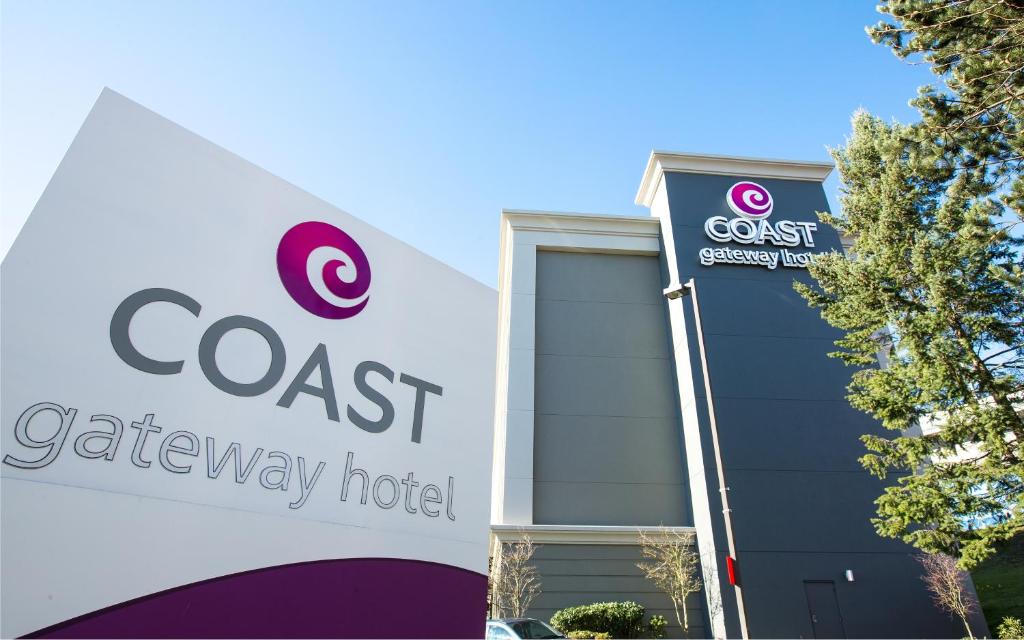 Coast Gateway Hotel photo 2
