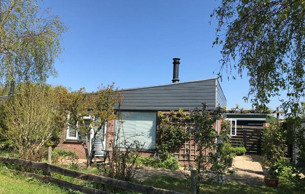 Bungalow 221 photo 1