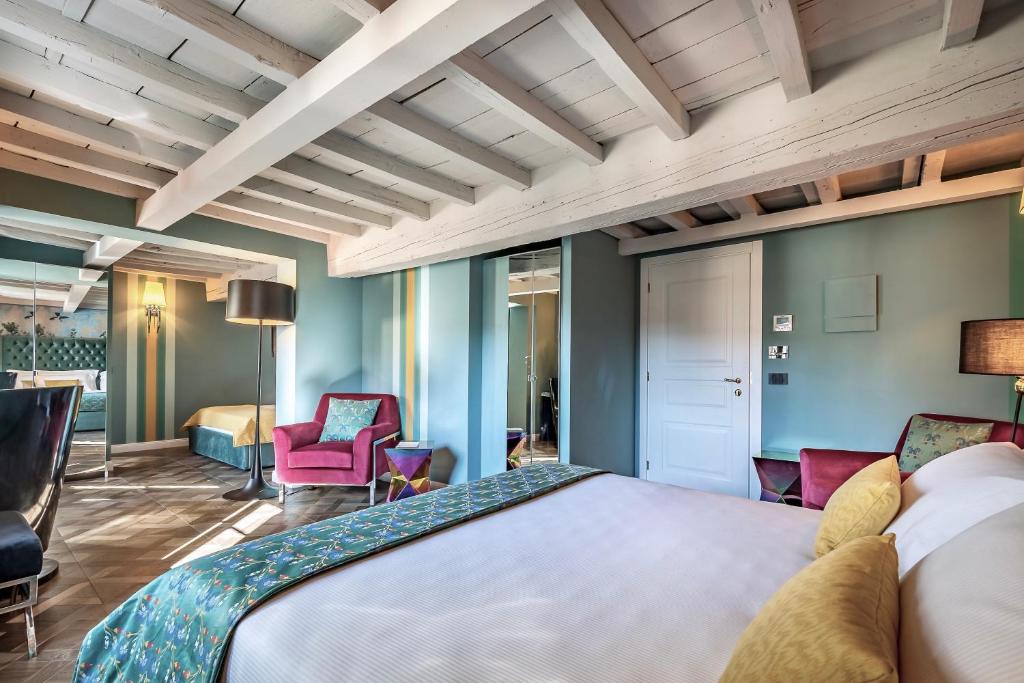 Arte' Boutique Hotel - Tap to explore photos