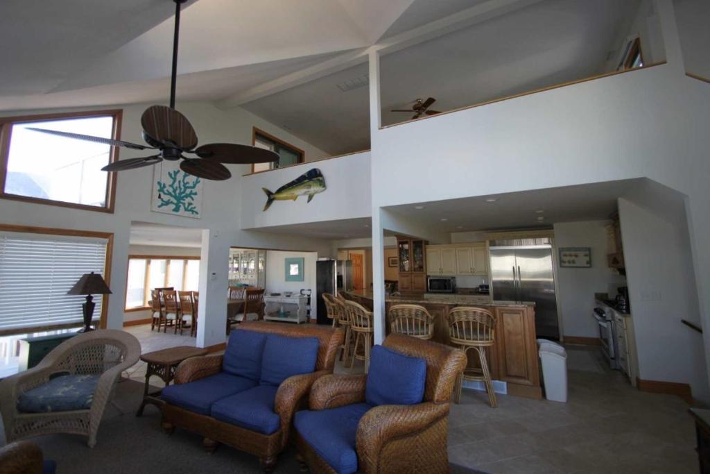 39 Surfside Dr. photo 2
