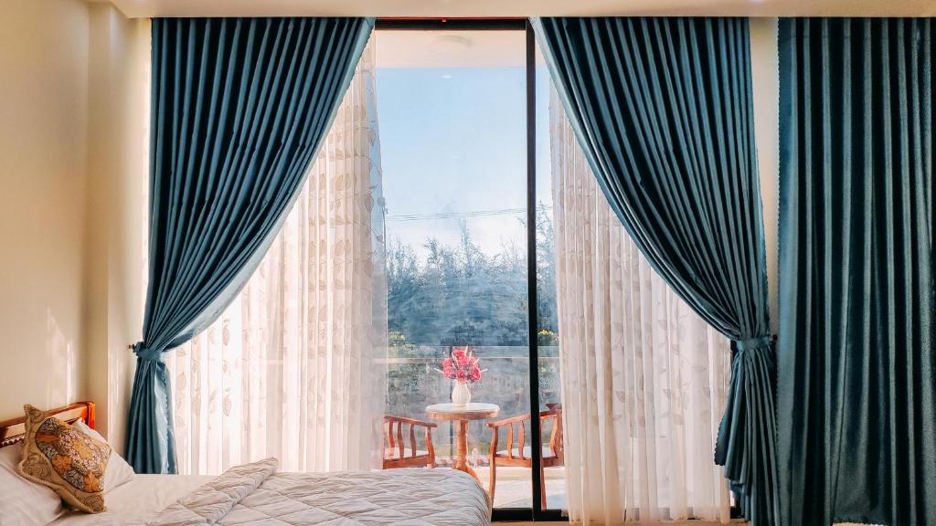 Четырехместный (Номер Делюкс с 2 кроватями размера «queen-size»), Tuy Hòa Beach Hotel - Căn hộ du lịch