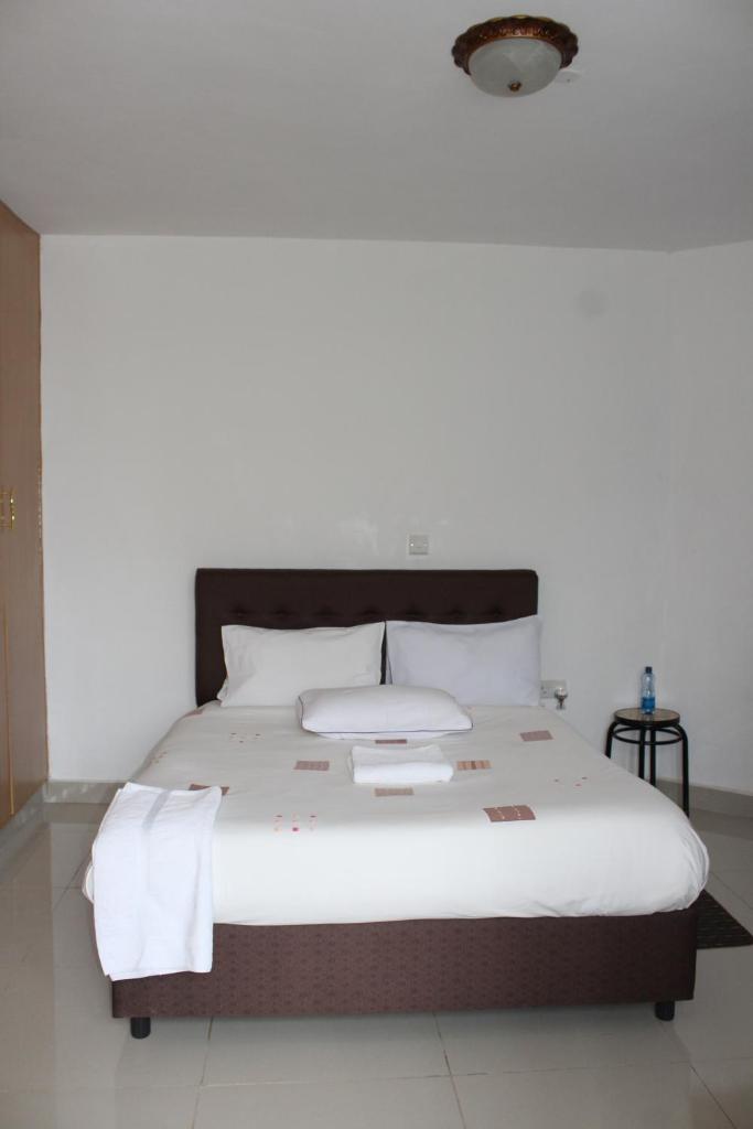 Salient Guest House photo 2
