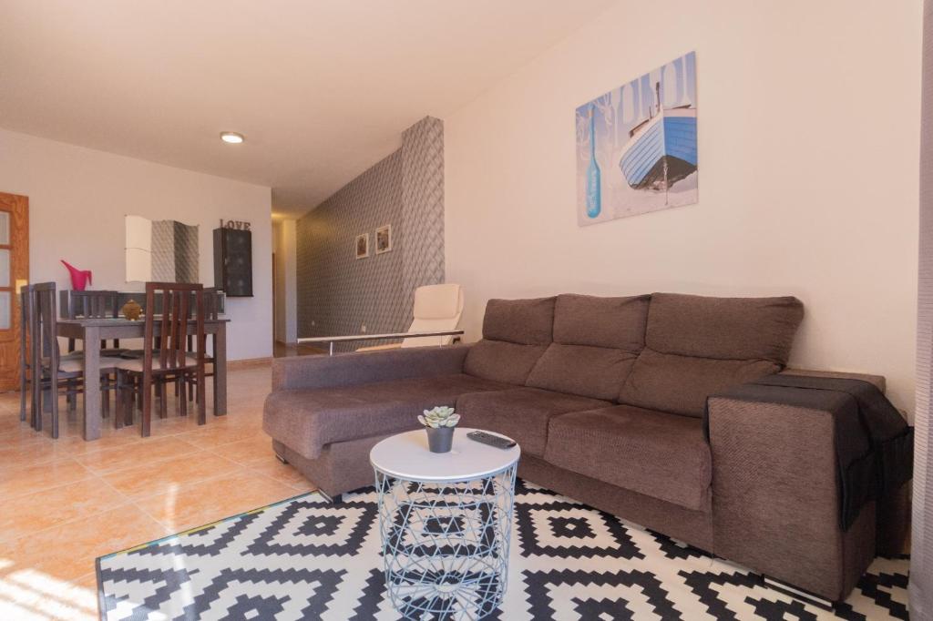 THREE BEDROOM APARTAMENT NEAR SANTA CRUz 1A photo 3