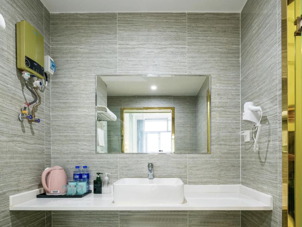 April Fair Duplex Apartment Guangzhou South Railway Station Ao Yuan Yue Shi Dai Branch photo 3