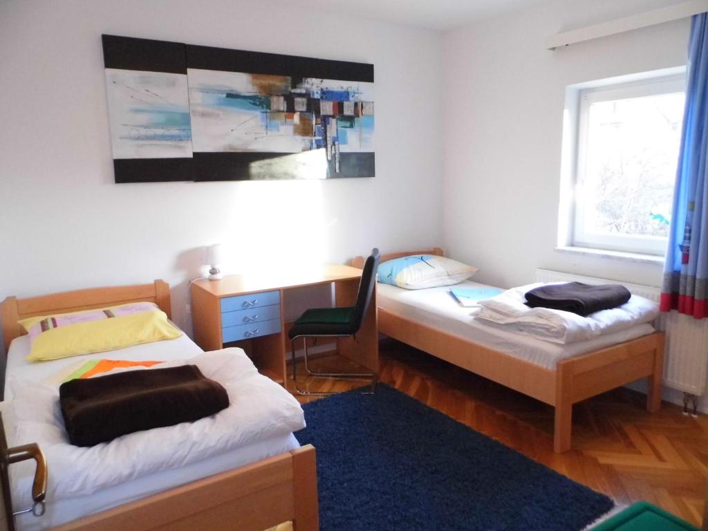 Апартаменты (Апартаменты Делюкс с 4 спальнями), Apartments and Rooms Trsje