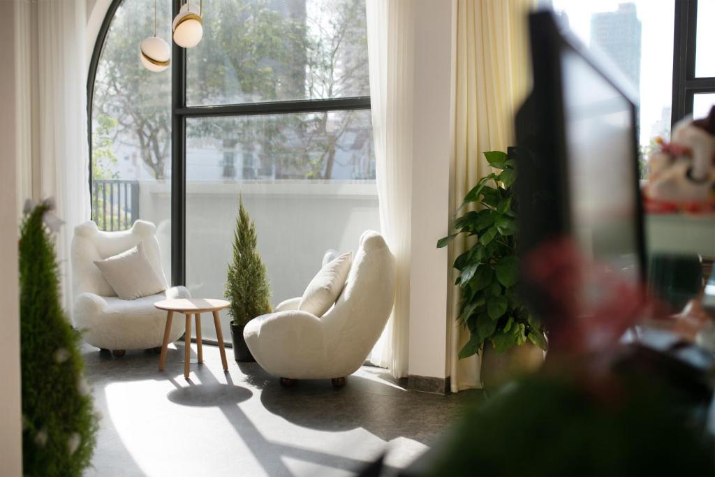 OYO 541 Maple Suite Hotel