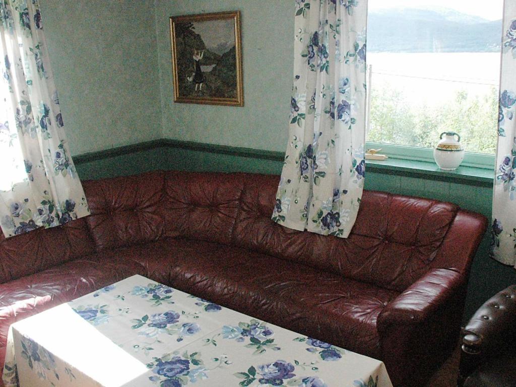 Four-Bedroom Holiday home in Åfarnes photo 2