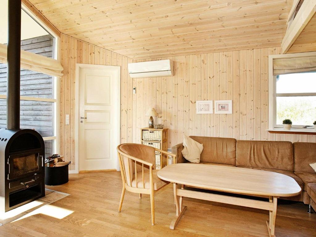 Three-Bedroom Holiday home in Vestervig 1 photo 4