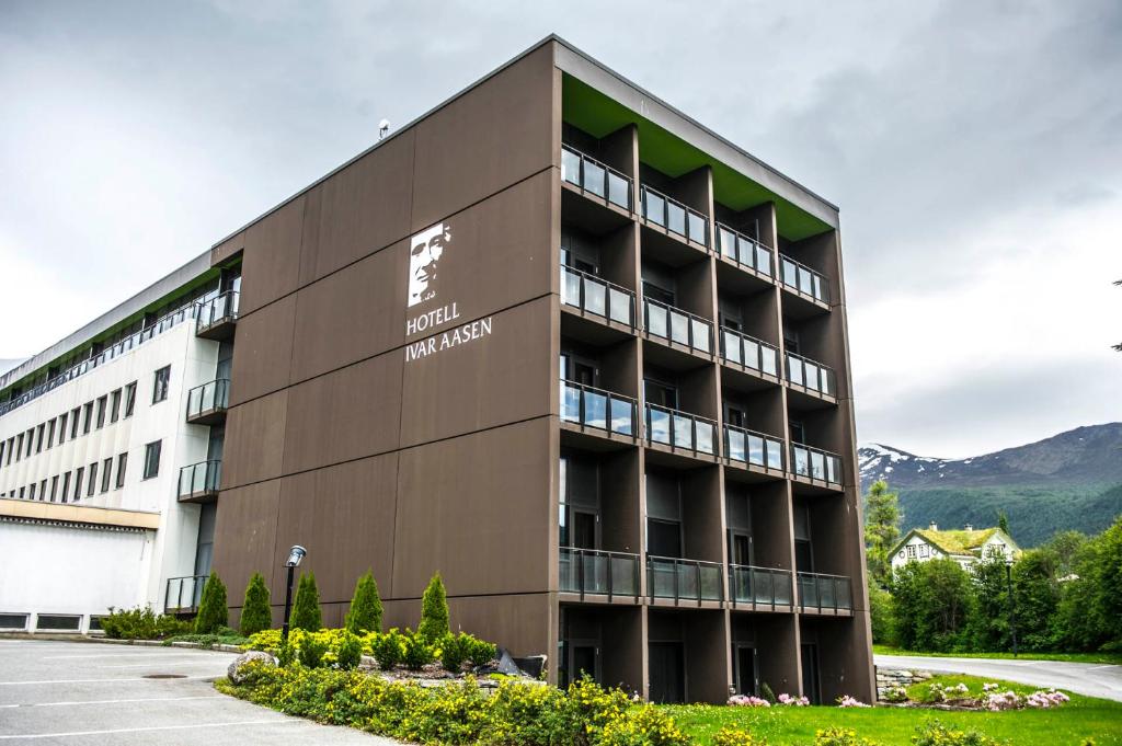 Havila Hotel Ivar Aasen photo 1