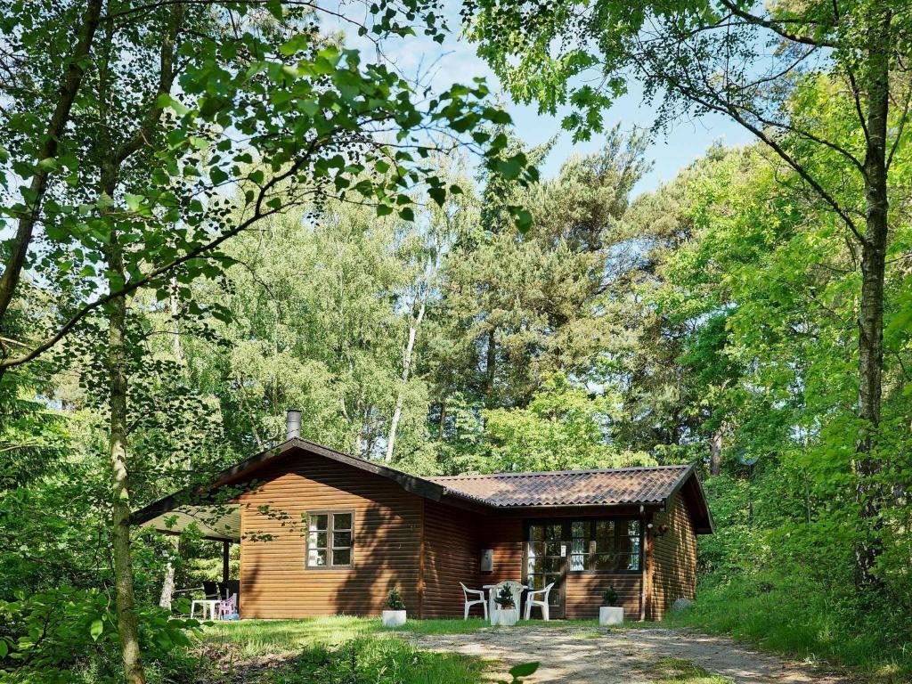 Three-Bedroom Holiday home in Rønne 4 photo 1