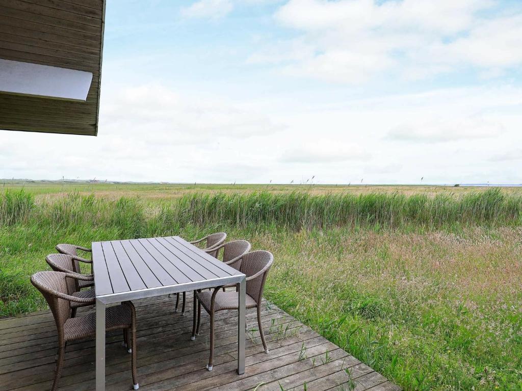 Three-Bedroom Holiday home in Ulfborg 27 photo 1
