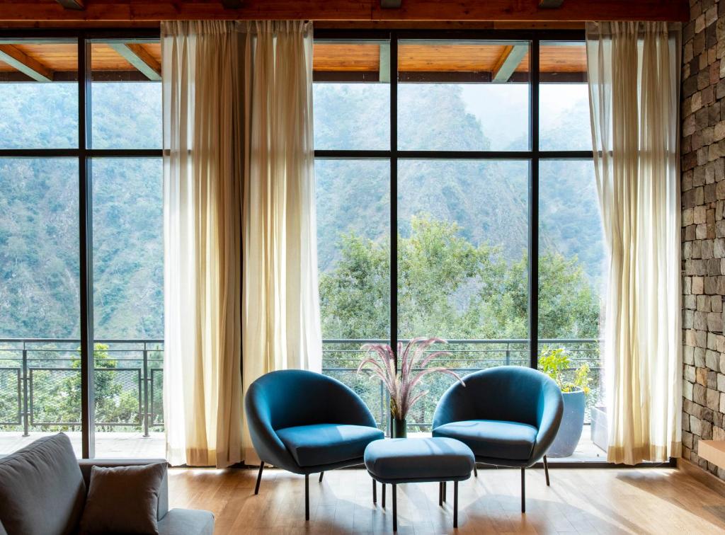 Четырехместный (Luxury Pool Villa King Bed), Taj Rishikesh Resort & Spa Uttarakhand