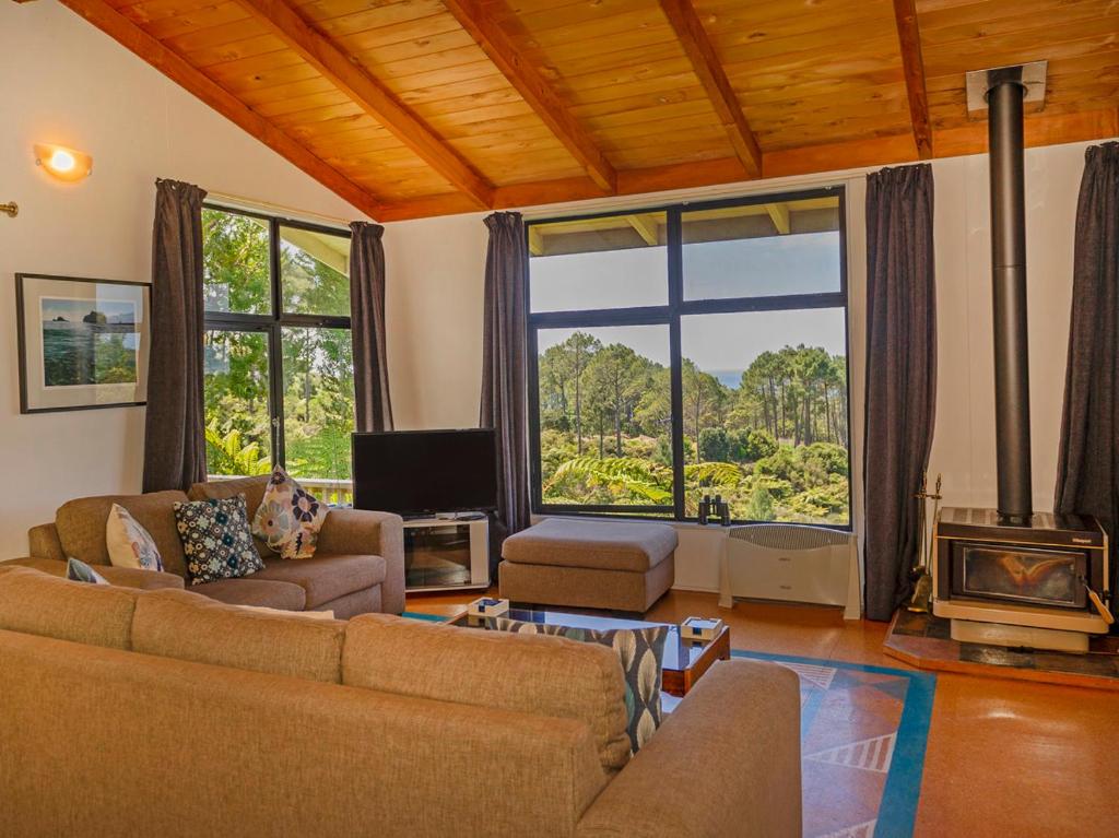 Hahei Hideaway - Hahei Holiday Home photo 3