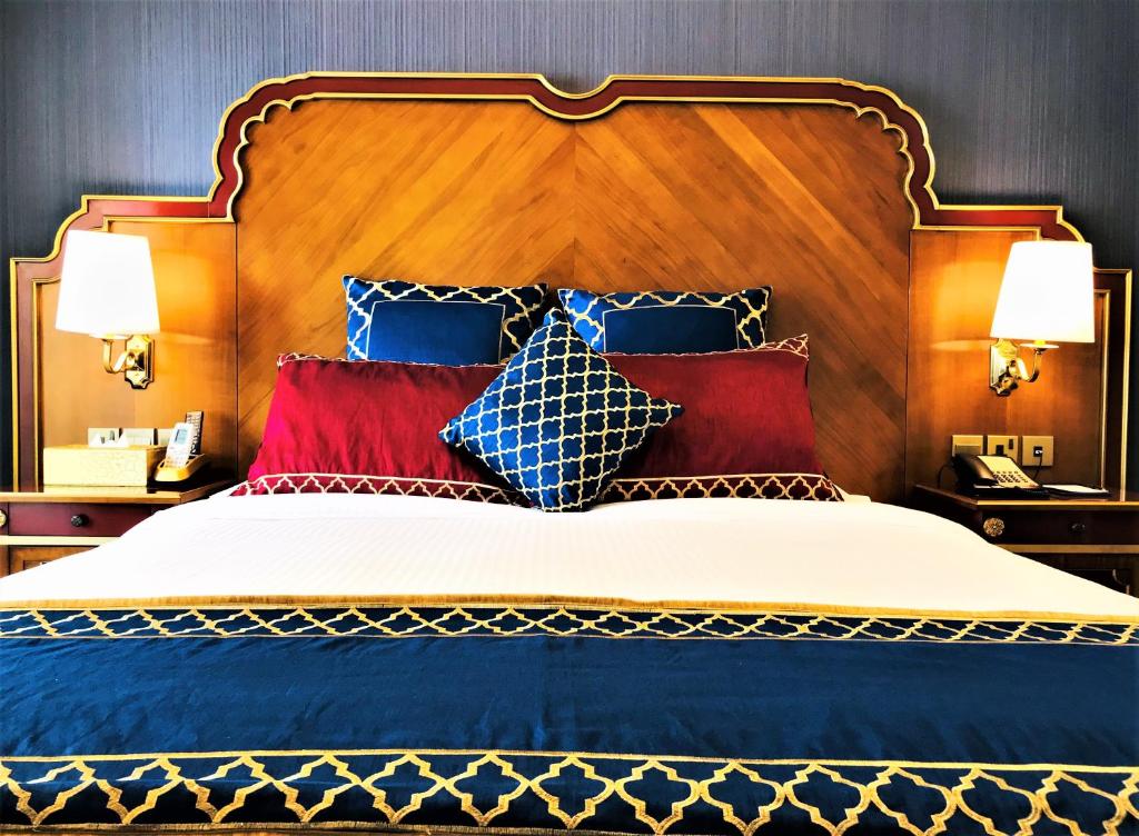 Двухместный (Номер «Премиум» с балконом и видом на залив), Отель Riviera Hotel