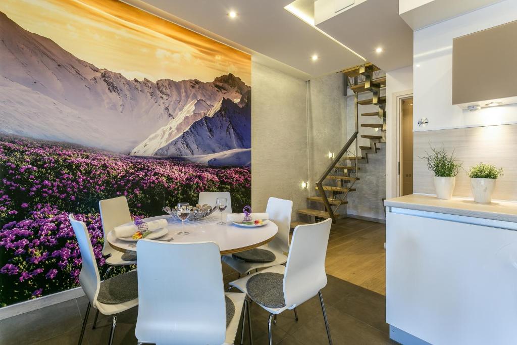 Апартаменты (Улучшенные апартаменты с 2 спальнями (6 взрослых)), VIP Apartamenty Stara Polana