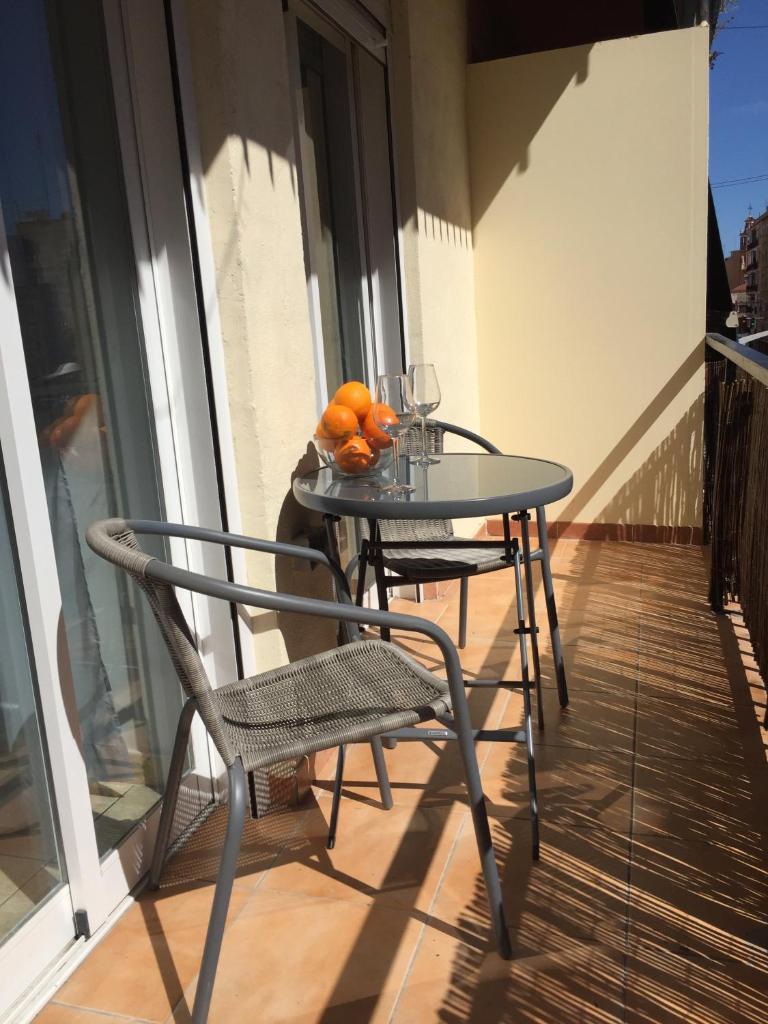 Cosy flat with excellent location in Valencia! photo 1