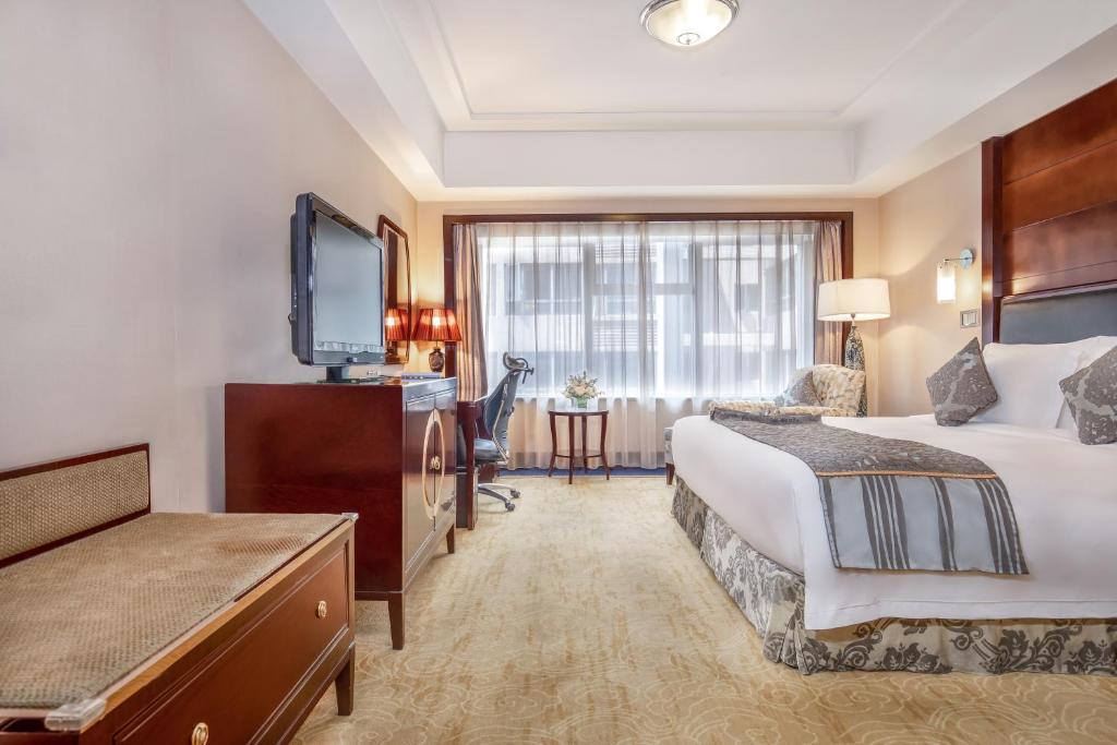 Двухместный (Представительский номер с кроватью размера «king-size»), Crowne Plaza Changsha City Centre