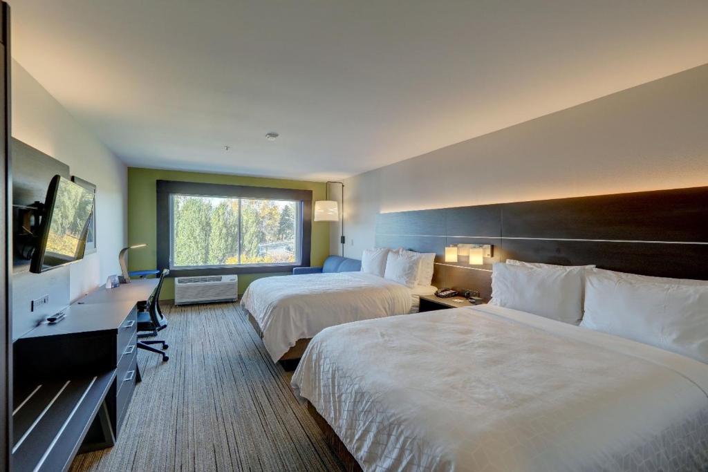 Holiday Inn Express & Suites - Auburn Downtown, an IHG Hotel photo 1