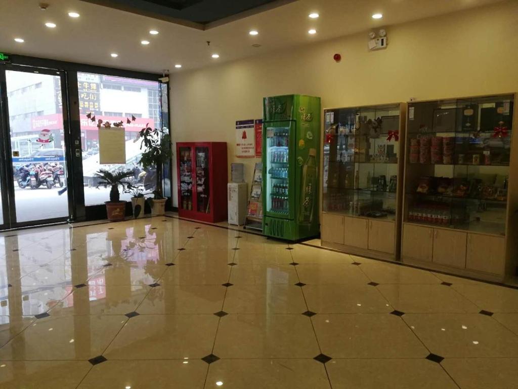 7Days Inn Huainan pedestrian street photo 2