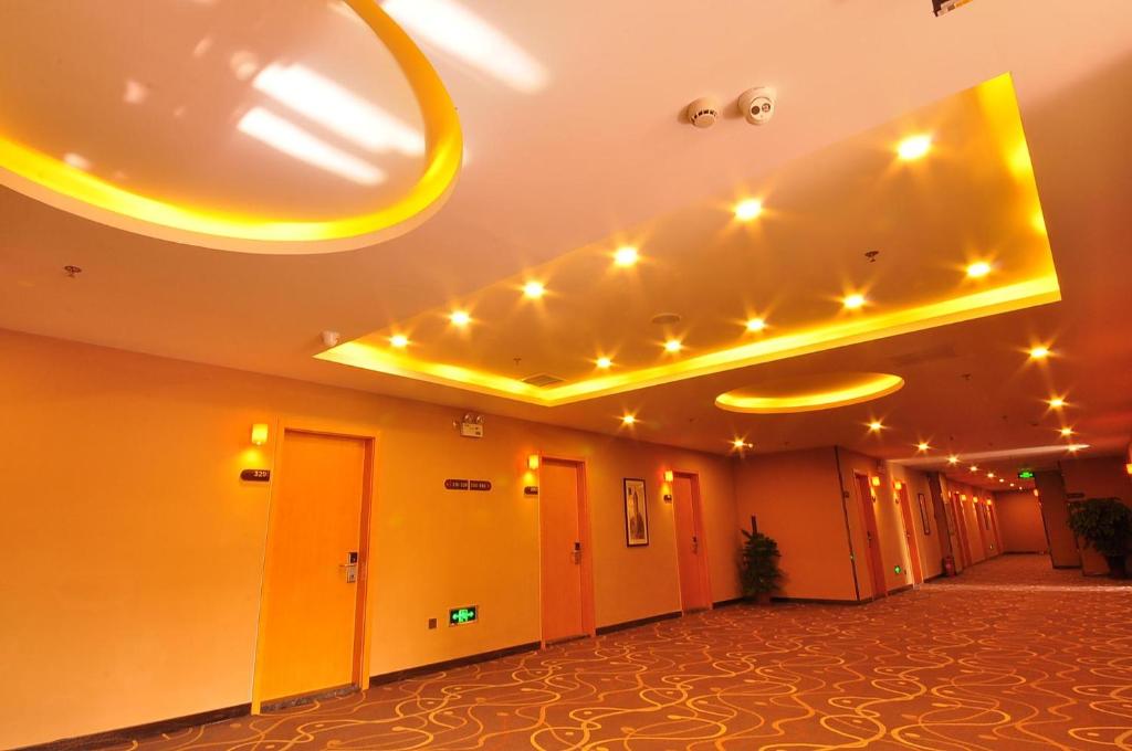 7Days Premium Ji`nan Luokou Clothing City Wuying Hill North Road photo 1