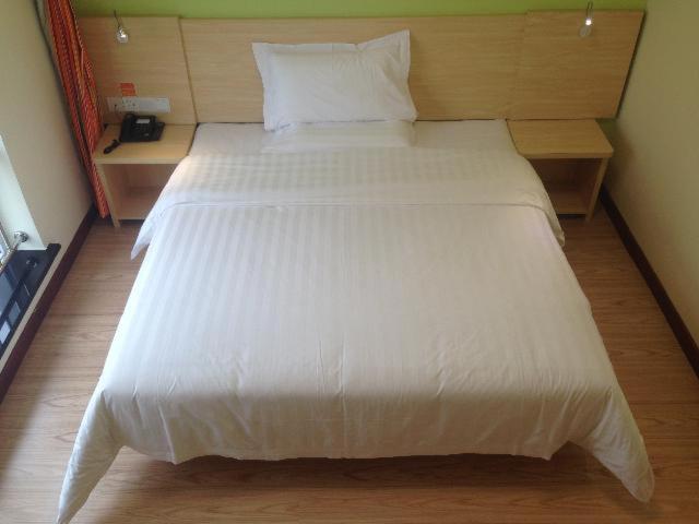 7Days Inn Tangshan Caofeidian Nanbao Development Zone photo 2