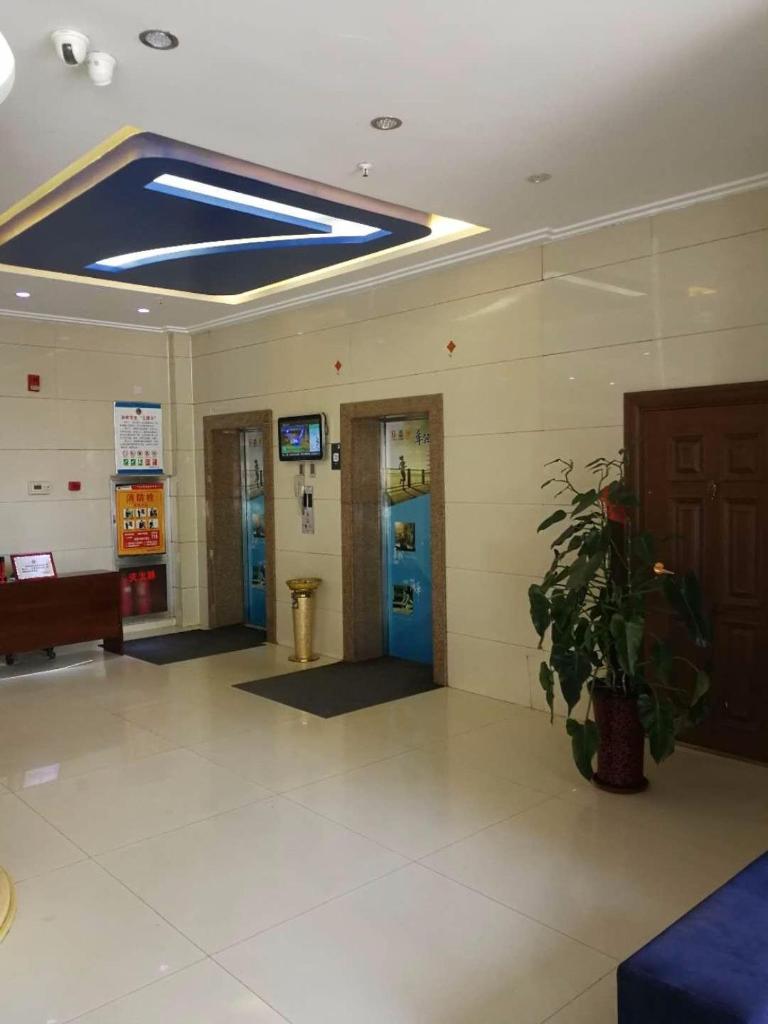 7Days Inn Dongsheng Railway Station photo 2