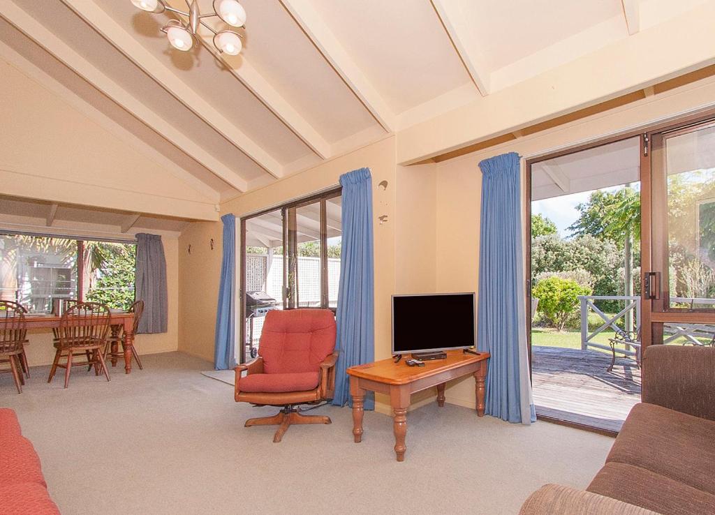 The Pa Pad - Hahei Holiday Home photo 3