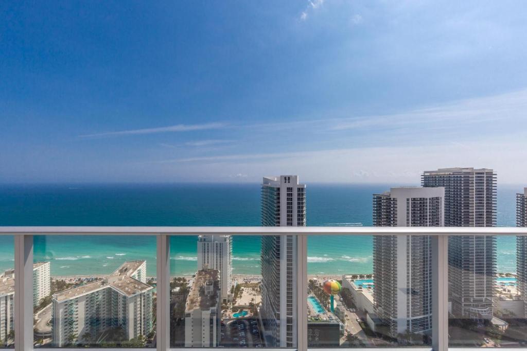 Luxury Penthouse Rental two bedroom at Hyde Beach House Resort 43th floor Miami photo 1