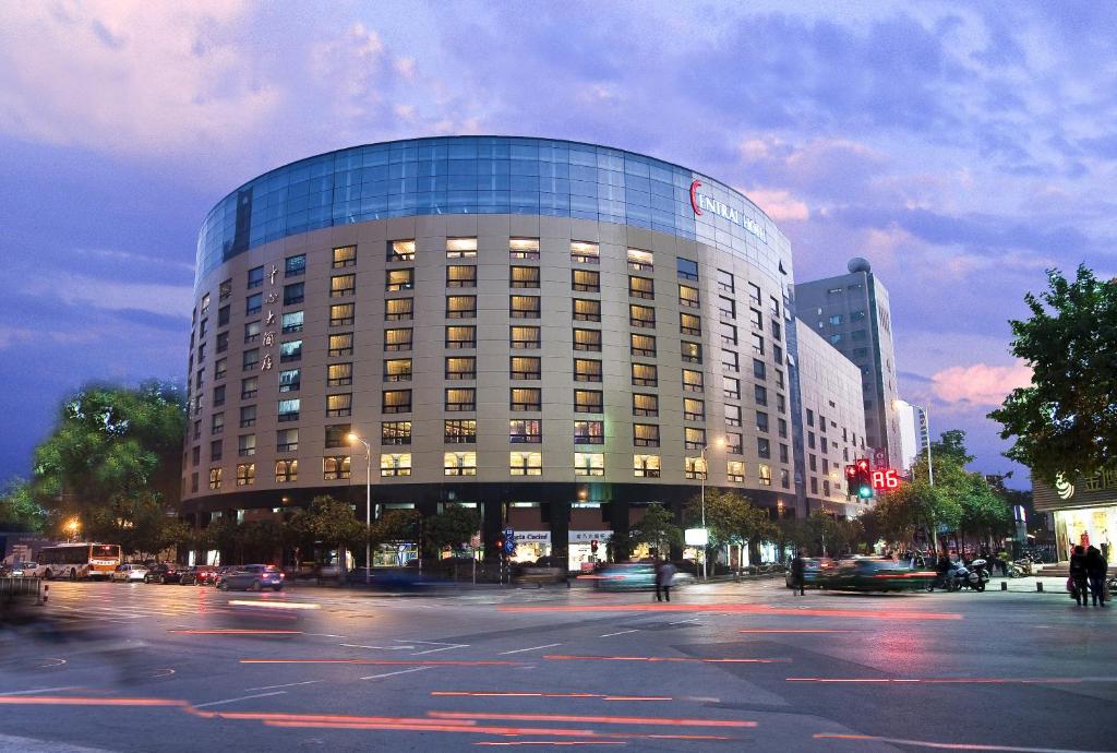 Nanjing Central Hotel photo 1