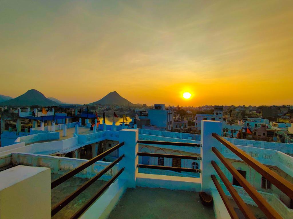 Varah Square Guest House photo 4