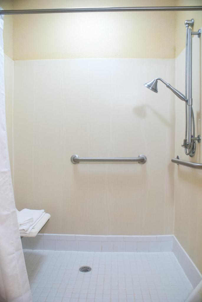 Holiday Inn Express & Suites Jacksonville South - I-295, an IHG Hotel photo 4
