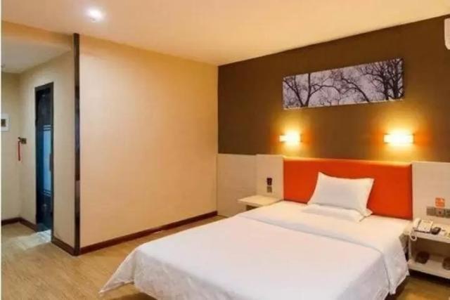 7 Days Premium Dalian Zhuanghe Huanghai Avenue photo 2