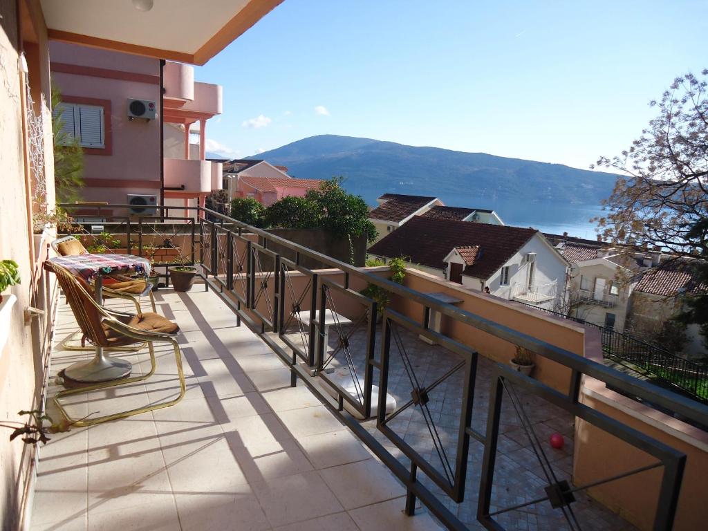 Апартаменты (Апартаменты с 3 спальнями и видом на море), Apartments Villa Mićunović
