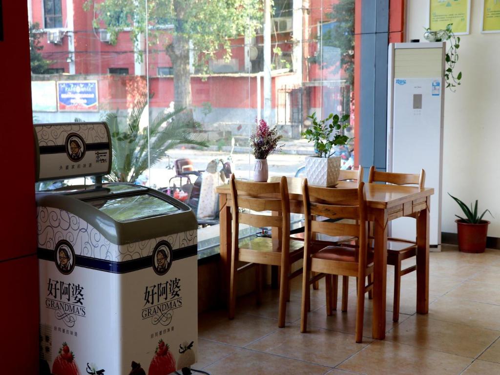 7Days Inn Luoyang Zhongzhou Middle Road Jiulongding photo 4