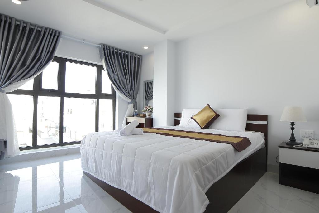 Tân Thi Hotel